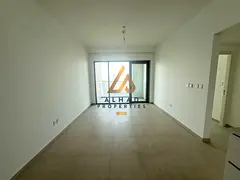Exclusive | Vacant | High floor