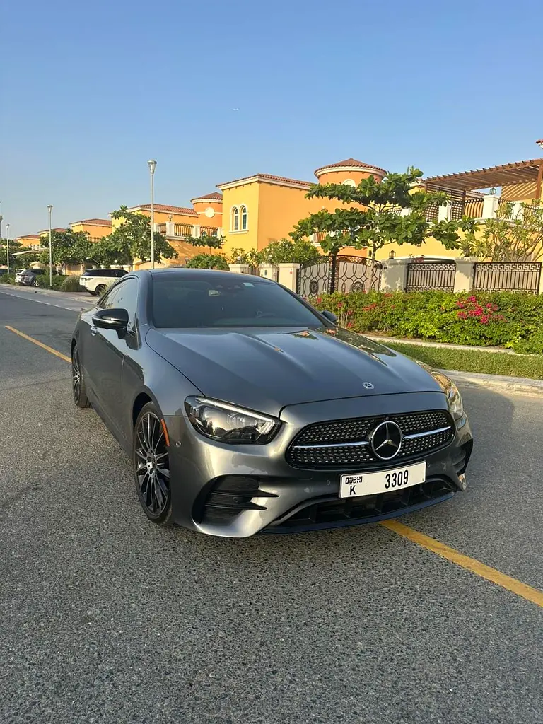 Mercedes-Benz E-Class 2021 — photo 1 of 9