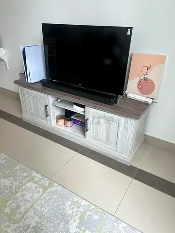 Modern TV Unit and Entertainment Center