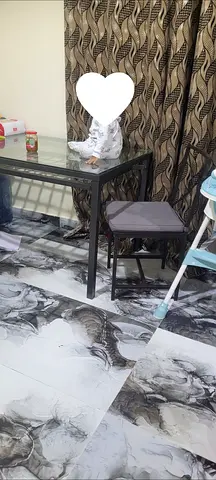 Dining table for sal