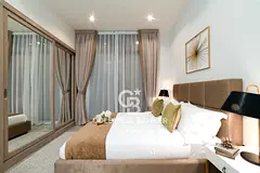 Fully Furnished | Luxurious | Bright | Spacious Layout | Community &amp; Road View