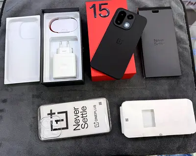 One plus 15 16/256GB