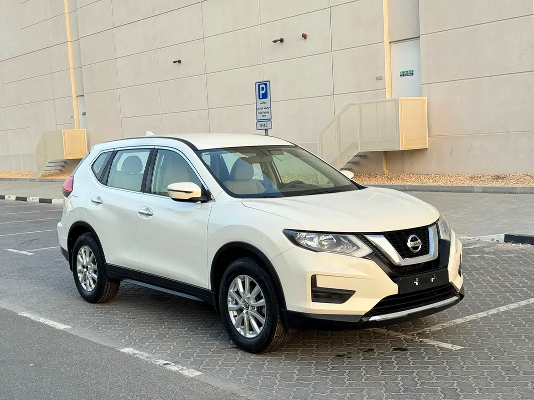 Nissan X-Trail 2020 — photo 1 of 16