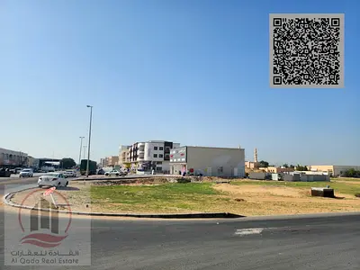 للبيع أراضٍ زاويه شارعين سكنية استثمارية – الروضة 2   |  عجمان  مساحة الاارض: 10000 قدم مربع مناسبة لبناء فلل سكنية استثمارية أو فلل خاصة
