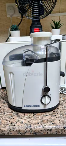 Black  Decker White Juicer - 400W, 1.3L Capacity (Good Condition)