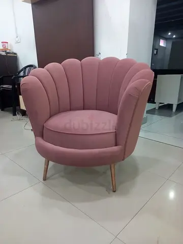 Pink Velvet Shell Accent Chair — Single Seater,