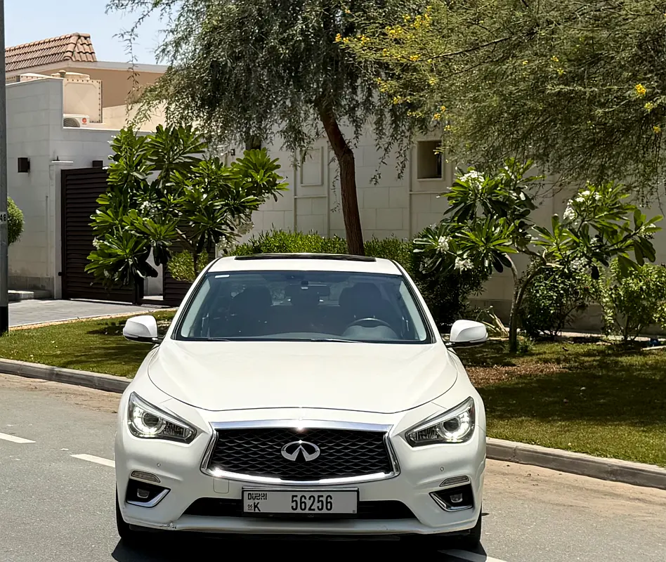 Infiniti Q50 2021 — photo 1 of 11