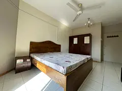 Room for monthly rent in the heart of Al Karama Dubai