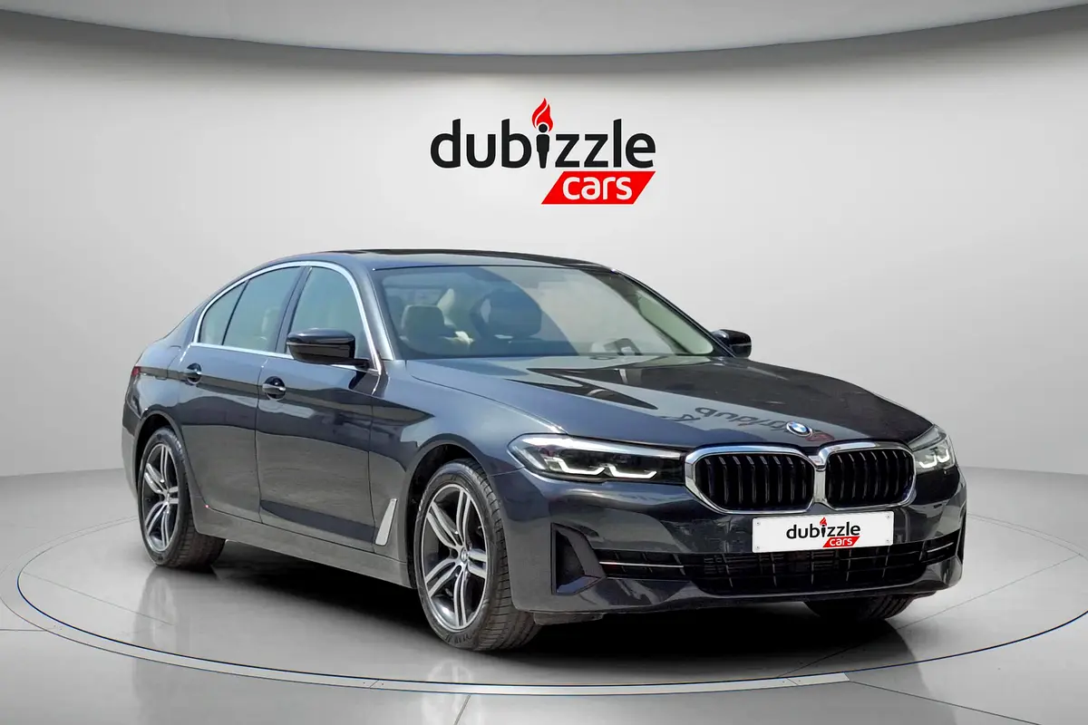 BMW 5-Series 2021 — photo 1 of 15