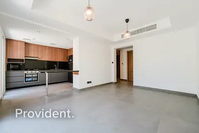 Fully Upgraded | Immaculate Condition | Vacant