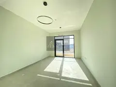 Like brand new lavish 2bhk with 3 bathroom and fully family building