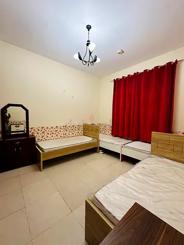 Executive ladies bed space for Rent