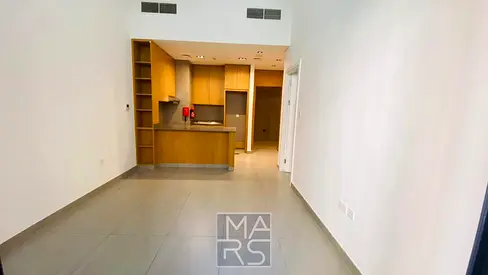 🏡 شقة مشرقة وعصرية بغرفة نوم واحدة مطلة على حديقة خضراء