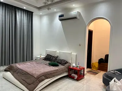 🏡 للايجار فيلا فاخرة في الياسمين - عجمان 🏡 ✨ بسعر مميز وموقع استراتيجي قريب من دبي والخدمات ✨ ايجار 105 الف  📍 الموقع: منطقة الياسمين – عجمان ✅ موق