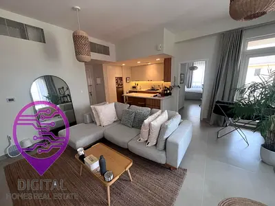 Vacant on transfer-Fully upgraded-Corner