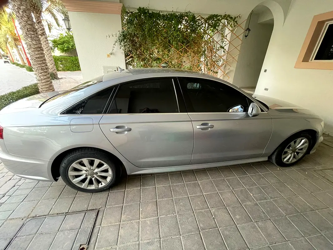 Audi A6 2017 — photo 1 of 4