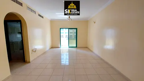 2bhk gym pool free building on road family building prime location