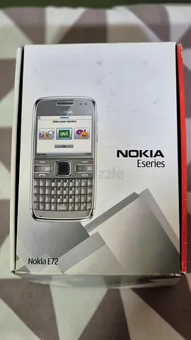 Nokia E72  Almost NEW / Boxed