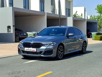 2022 BMW 5-SERIES photo 3