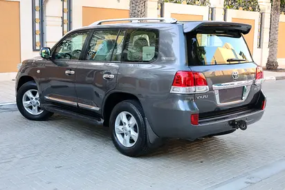 2011 Toyota LAND CRUISER 照片 3
