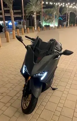 T max 560 Yamaha