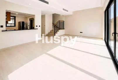 Close To Lagoons | Semi Row | Ready to Move