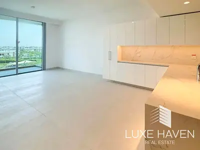 High Floor | Golf Course | Vacant on Transfer