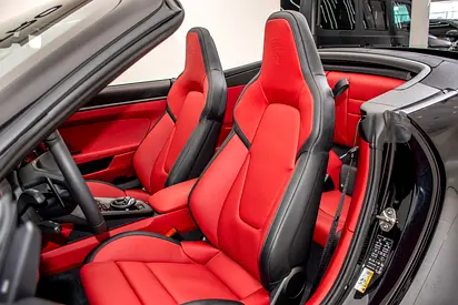 2025 Porsche 911 — миниатюра 12