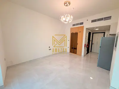 Road & Pool View | Exclusive | Lower Floor
