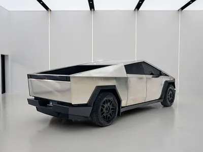 صورة 4 لـ 2024 Tesla CYBERTRUCK