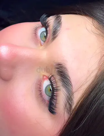 Luxury Lash Extensions in Dubai | Natural  Volume Lashes