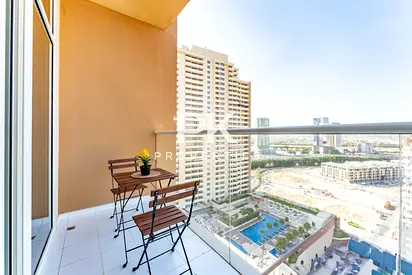 FULLY FURNISHED | VACANT | COMMUNITY VIEW