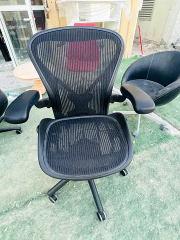 Herman Miller Aeron model B
