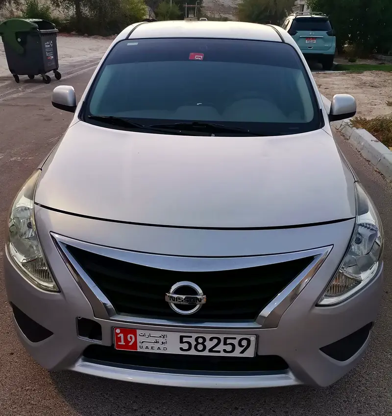 Nissan Sunny 2019 — photo 1 of 13