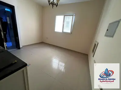 استديو للايجار بالقليعة الشارقة مساحة كبيرة واضاءة طبيعة وتكيف وغاز مركزي لراحتك التامة مع سعر خيالى ومناسب ودفعات سداد مرنه بموقع استراتيجي