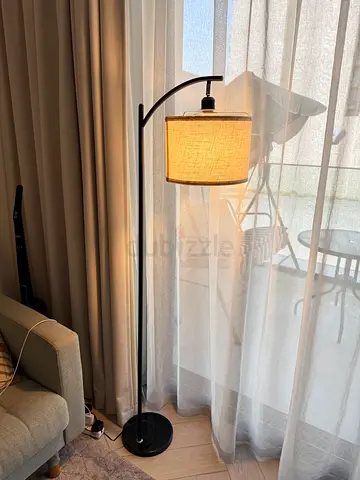 Floor lamp