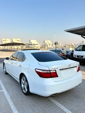 صورة مصغرة 4 لـ 2009 Lexus LS-SERIES
