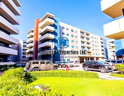 Modern Unit | Low Floor | Exclusive Community