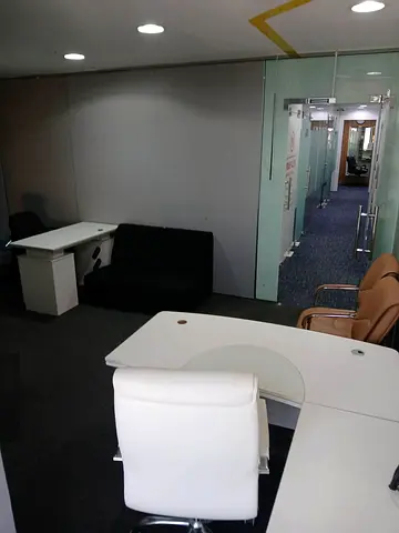 170 SqFT fully furnished office 24/7 access with all amenities for AED 27,999 Yearly