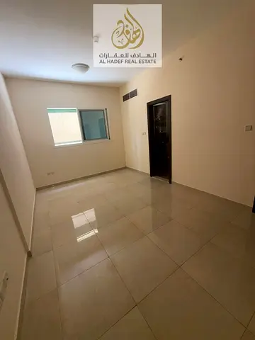 للإيجار في الشارقة – القصباء | شقة غرفة وصالة بمساحة ممتازة | 2 حمام + صيانة مجانية | باركن مجاني | تصديق العقد على المالك | الدفع على 4 أو 6 دفعات |