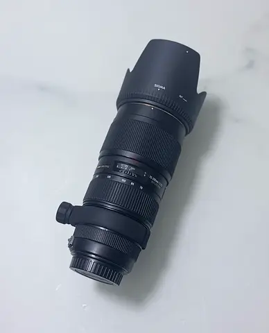Sigma 70-200mm f/2.8 EX DG HSM II Macro Lens (Canon EF Mount)