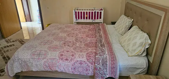 Super King bed 200x200 cm in Excellent condition for SALE