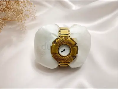 Rare Nina Ricci Floral Watch, Excellent Condition Contact via WhatsApp: 0557436633