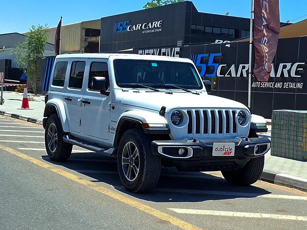 Jeep Wrangler Unlimited 2023 — photo 1 of 15