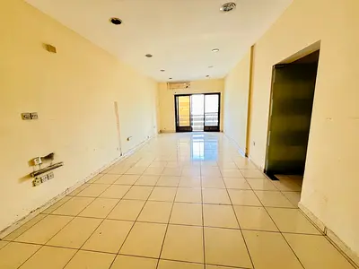 Huge 1BR apartment | Balcony | window ac