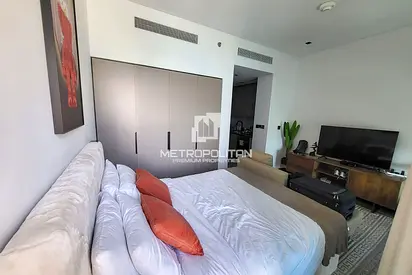 High Floor | Vacant Studio | Holiday Home