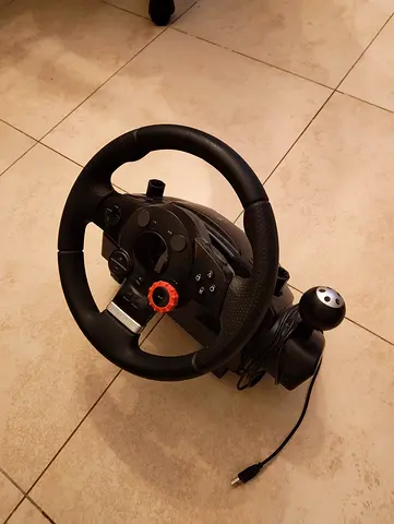 Racing Wheel Logitech Driving Force GT