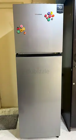 Hisense Referigerator Top Freezer 250L in Very Good Condition