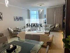 A spacious and elegant apartment with a direct view of the mosque and Al Hikmah Private School, loca