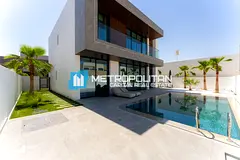 Single Row Middle | Brand New | Private Pool